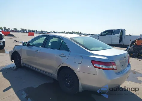 2011 Toyota Camry Le из США, поврежденный, VIN 4T1BF3EKXBU608960